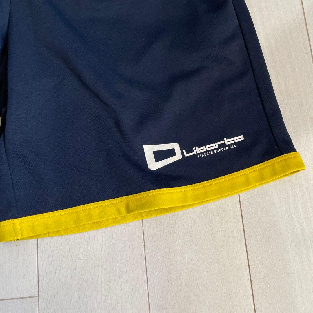 まっきー様 リベルタサッカースクール ユニフォームJL パンツM - メルカリ