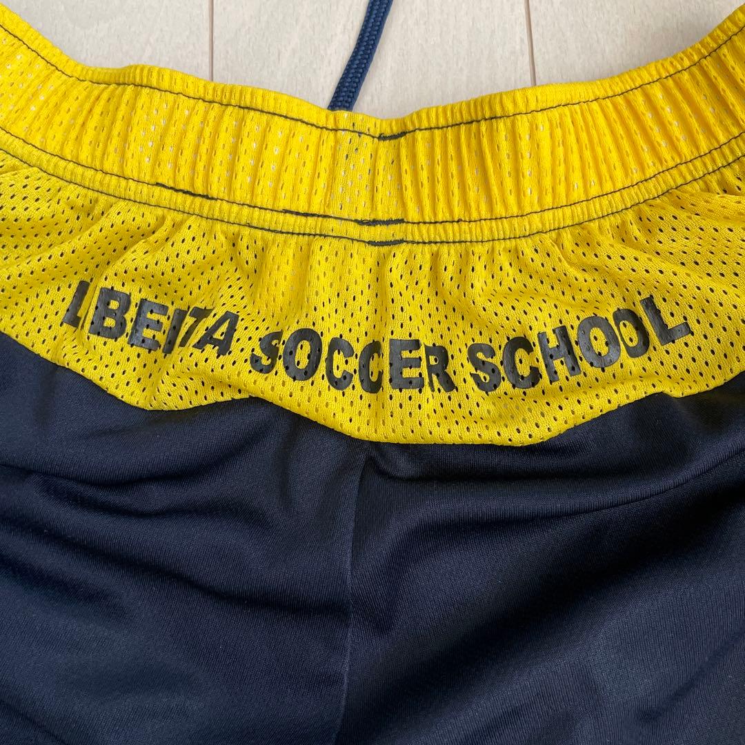 まっきー様 リベルタサッカースクール ユニフォームJL パンツM - メルカリ