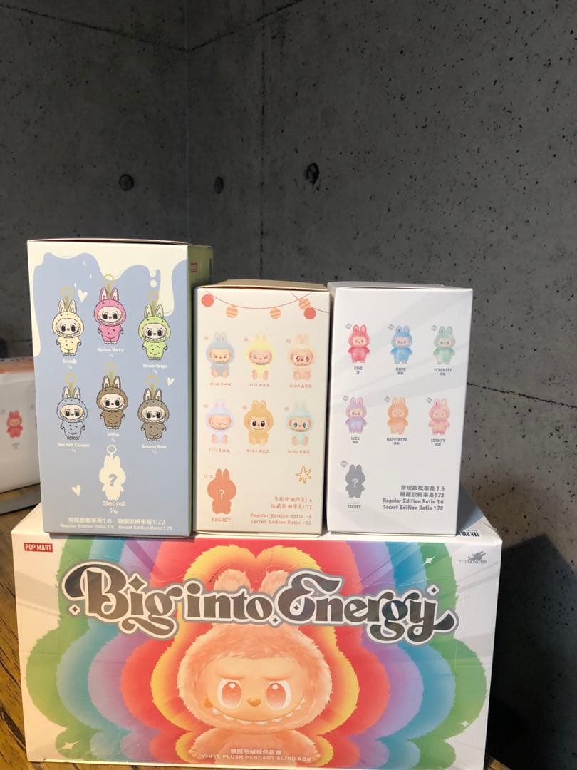 正規品・未開封 Labubu マカロン.have a seat .enery3箱