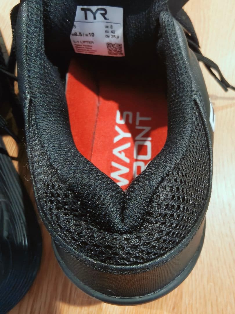 TYR（ティア）L-1リフター ブラック/レッド 25.9cm