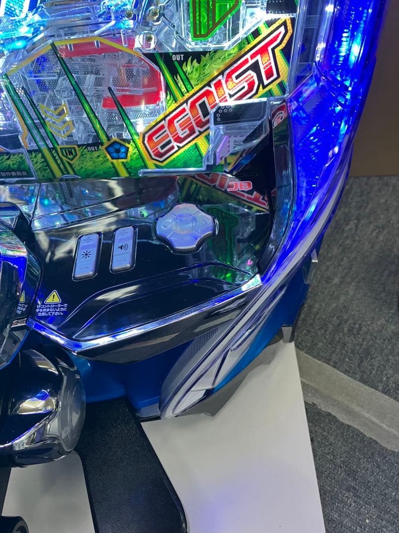 スマパチ実機 パチンコ ｅフィーバーブルーロックＭＺ 簡易ユニット付⭕️送料無料⭕️