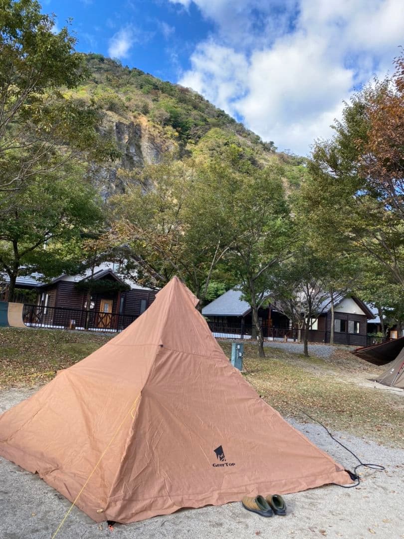 ギアトップ　ワンポールテント 登山用のテント!?1kg以下！GEERTOP(ギアトップ)のソロテントを初張りし