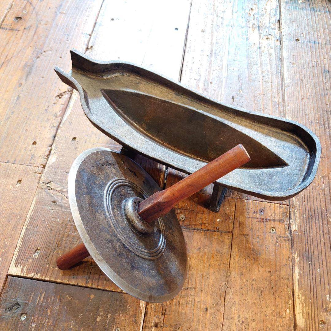 ️薬研 やげん ヤゲン 昭和レトロ 古民具 蔵出し品 当時品 鋳鉄 鉄製