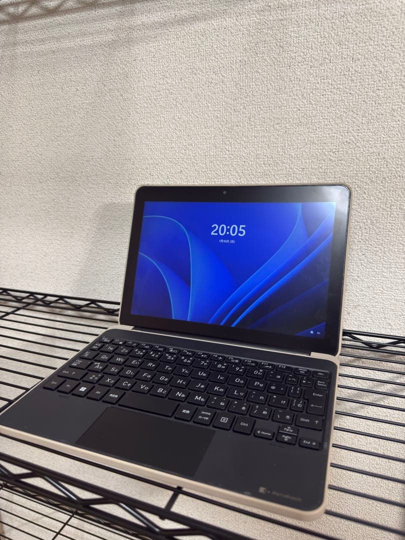 Windowsノート本体 dynabook K70 biz】子どもが雑に使うのを前提に作られた10.1型着脱式2in1「dynabook