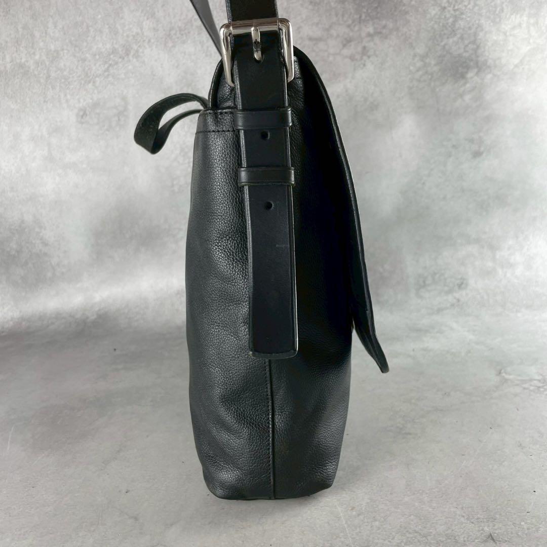 極美品 コーチ 大容量 A4 メッセンジャーバッグ トンプソン オール