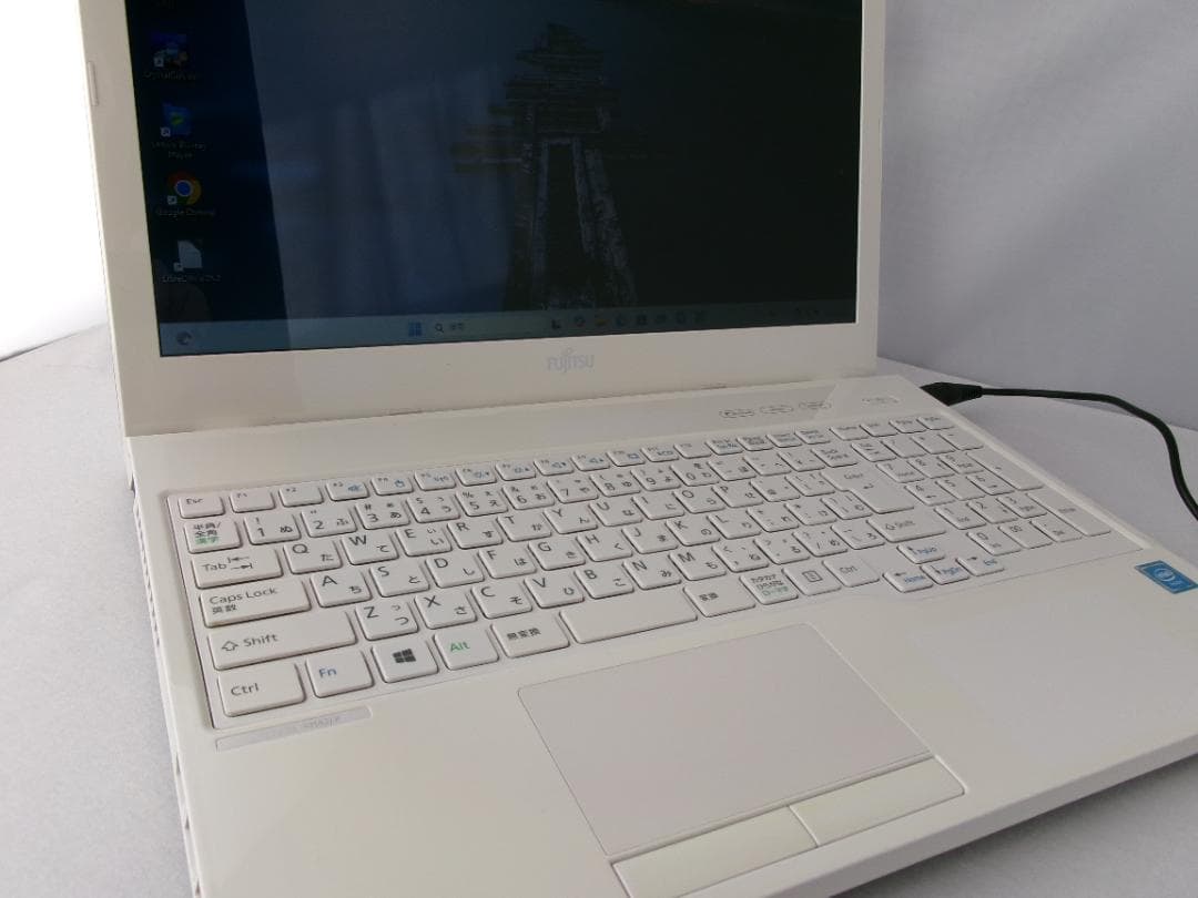 富士通 LIFEBOOK AH42/X 美品/新品SSD搭載Windows 11