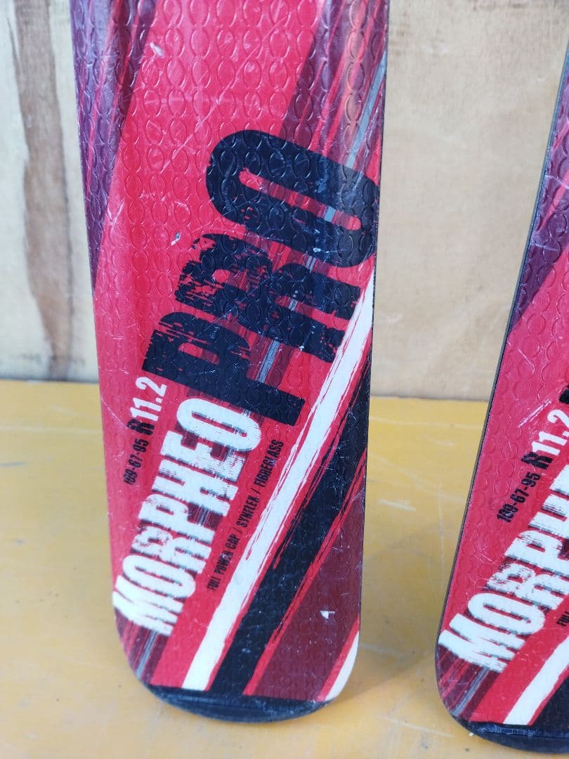 エラン ELAN スキー 板 MORPHEO PRO 140 赤・黒・白