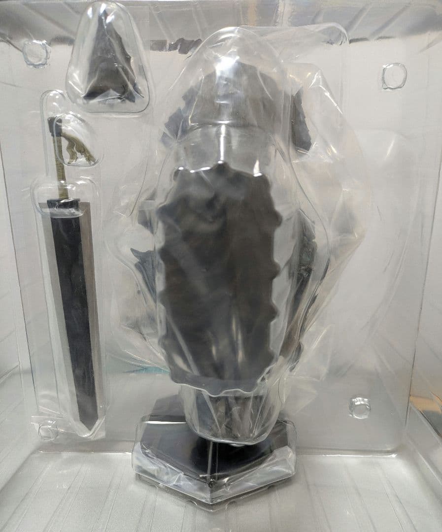 POP UP PARADE ガッツ [狂戦士の甲冑] L size