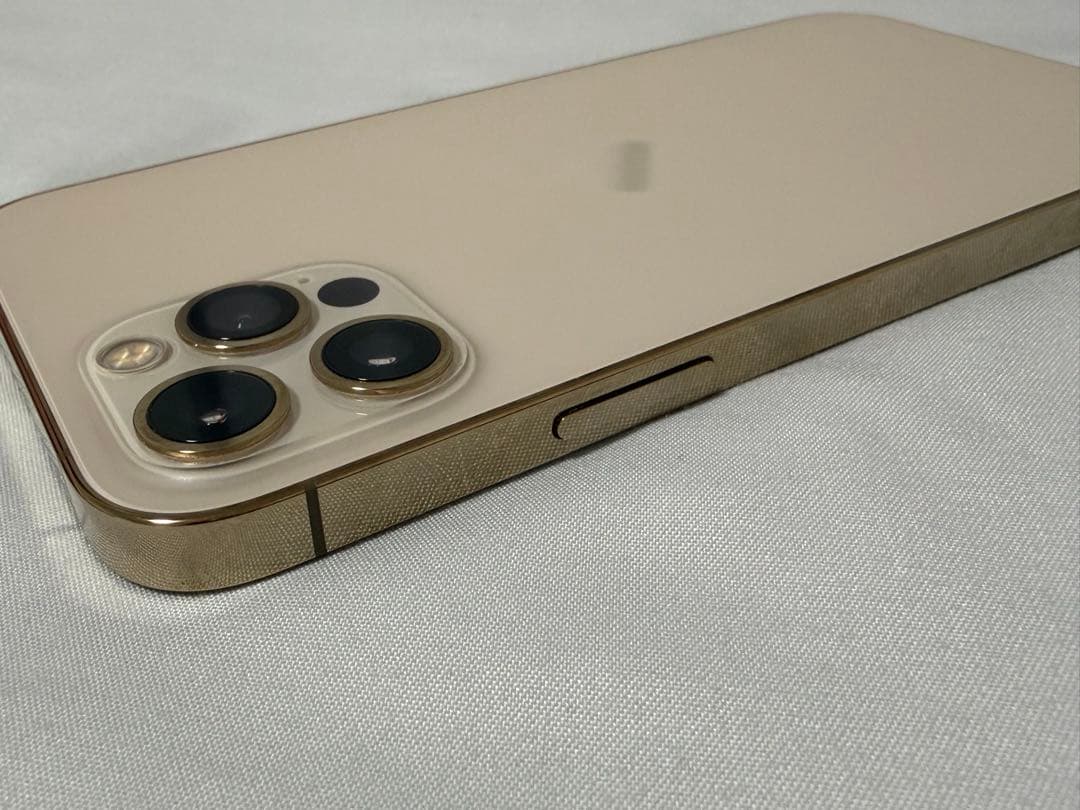 iPhone12pro 本体 ゴールド 256 VUITTON ケース セット - メルカリ