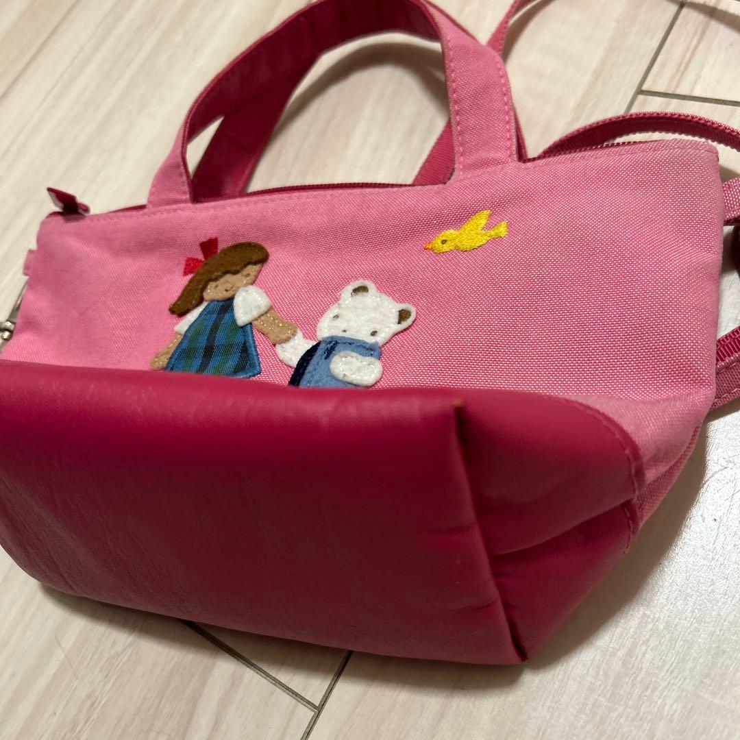 女の子とクマ刺繍のショルダーバッグ ファミリア vip限定 - メルカリ