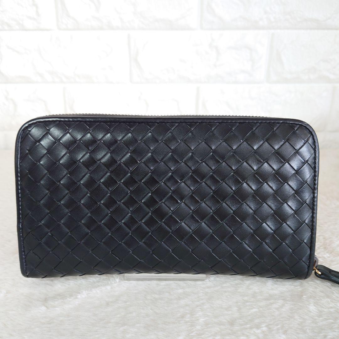 BOTTEGA VENETA イントレチャート 長財布 ラウンドジップ ブラック