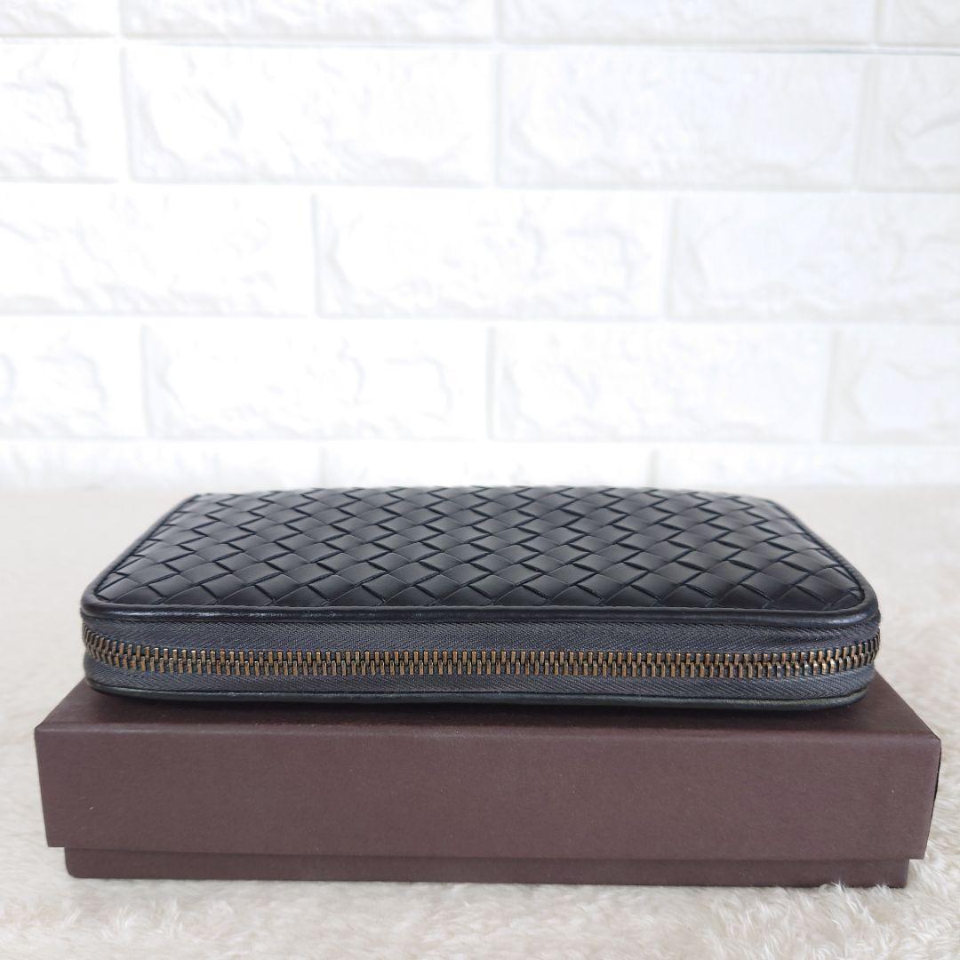 BOTTEGA VENETA イントレチャート 長財布 ラウンドジップ ブラック