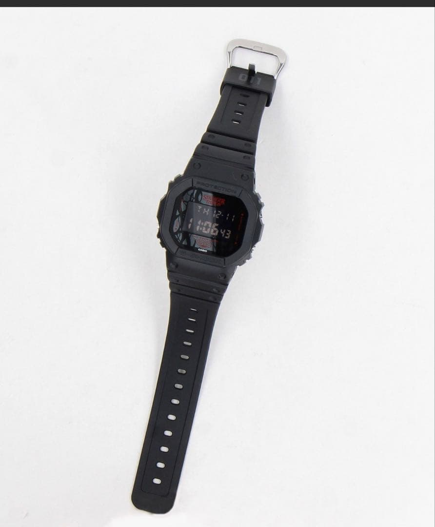 新品G-SHOCK STRANGER THINGS DW-5600STT-1JR
