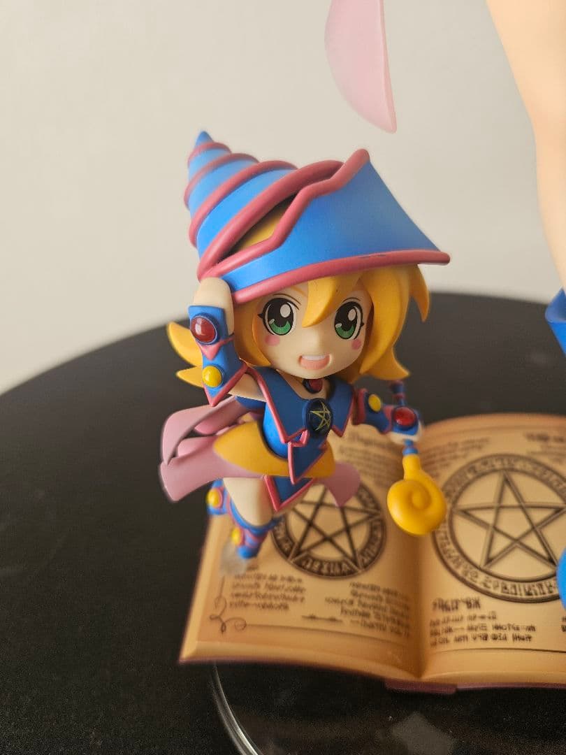 遊戯王 ブラック・マジシャン・ガールwithちびブラマジガール　フィギュア
