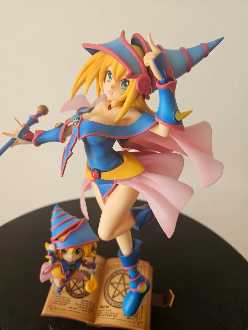 遊戯王 ブラック・マジシャン・ガールwithちびブラマジガール　フィギュア
