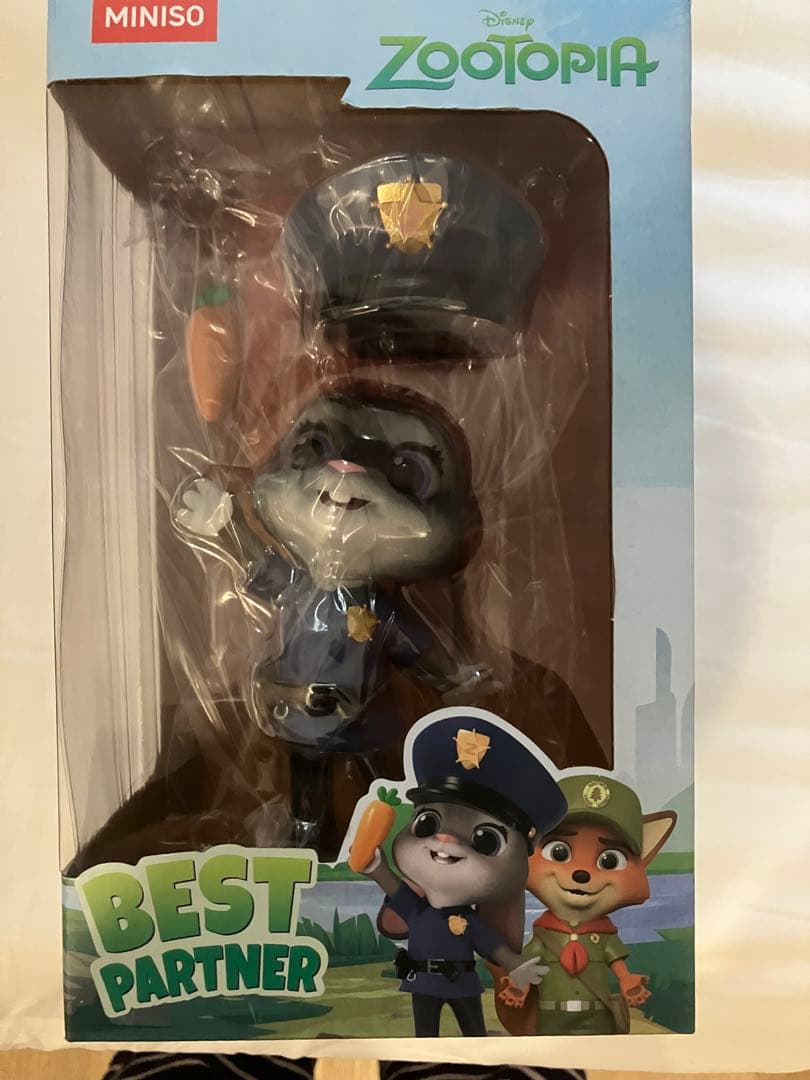 海外限定MINISO✖️ディズニー　ズートピア ニック&ジュディ　フィギュアセット