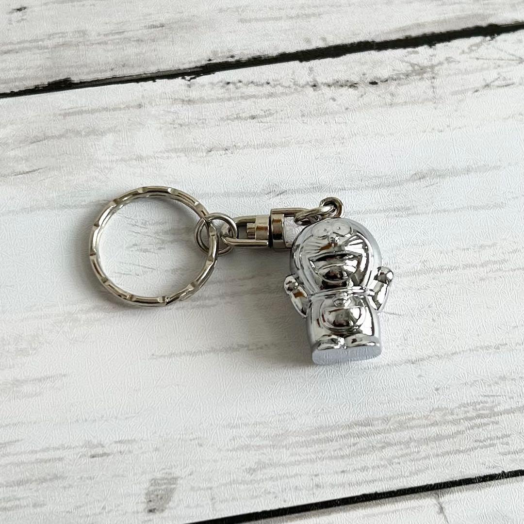 D*A様 激レア ドラえもん メタルキーホルダー 当時物 平成レトロ