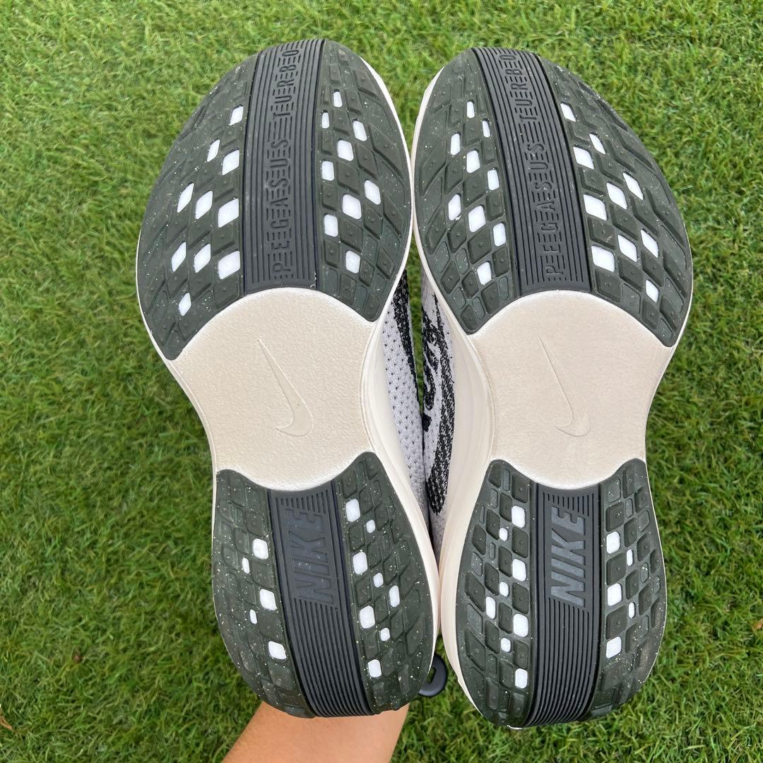 ラ*き様 新品【アルペン限定】Nike ペガサス プラス 25.5cm - メルカリ