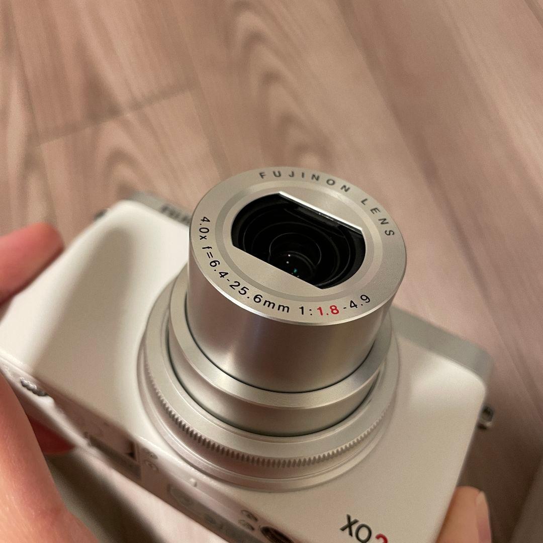 FUJIFILM XQ2 ホワイト コンパクトデジタルカメラ【ジャンク】 - メルカリ