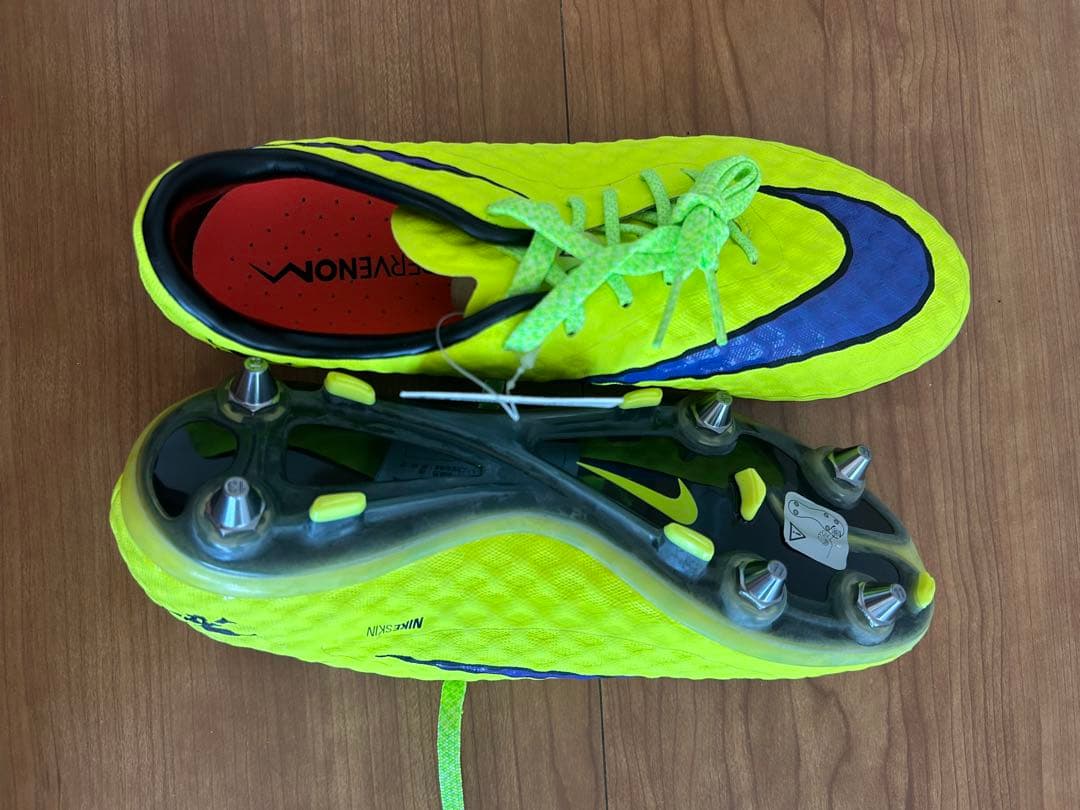 Nike ハイパーヴェノム　ファントムSG-PROサッカースパイク 24.5cm