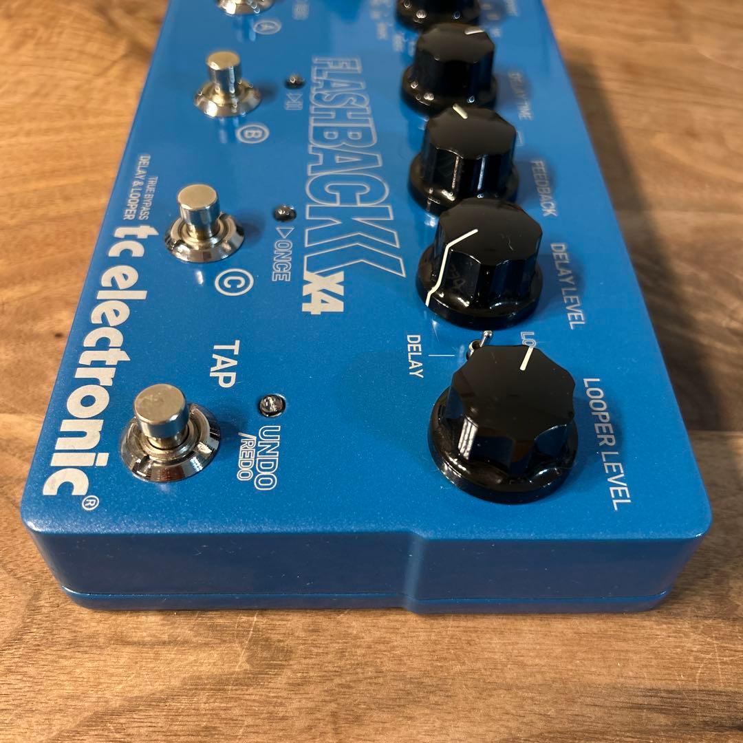 tc electronic Flashback X4 ギターエフェクター　箱つき