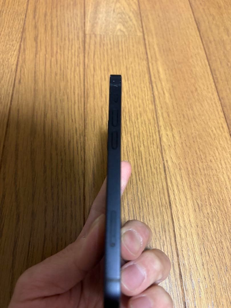 H*M様 【iPhone12 mini 本体】傷、割れあり