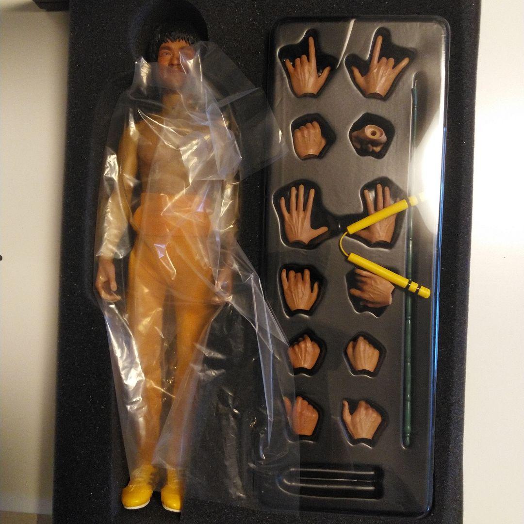 ブルースリー　死亡遊戯　フィギュア