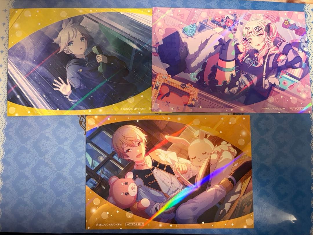 プロセカ グリッター缶バッジ 48C 暁山瑞希 ポストカード 特典 - メルカリ