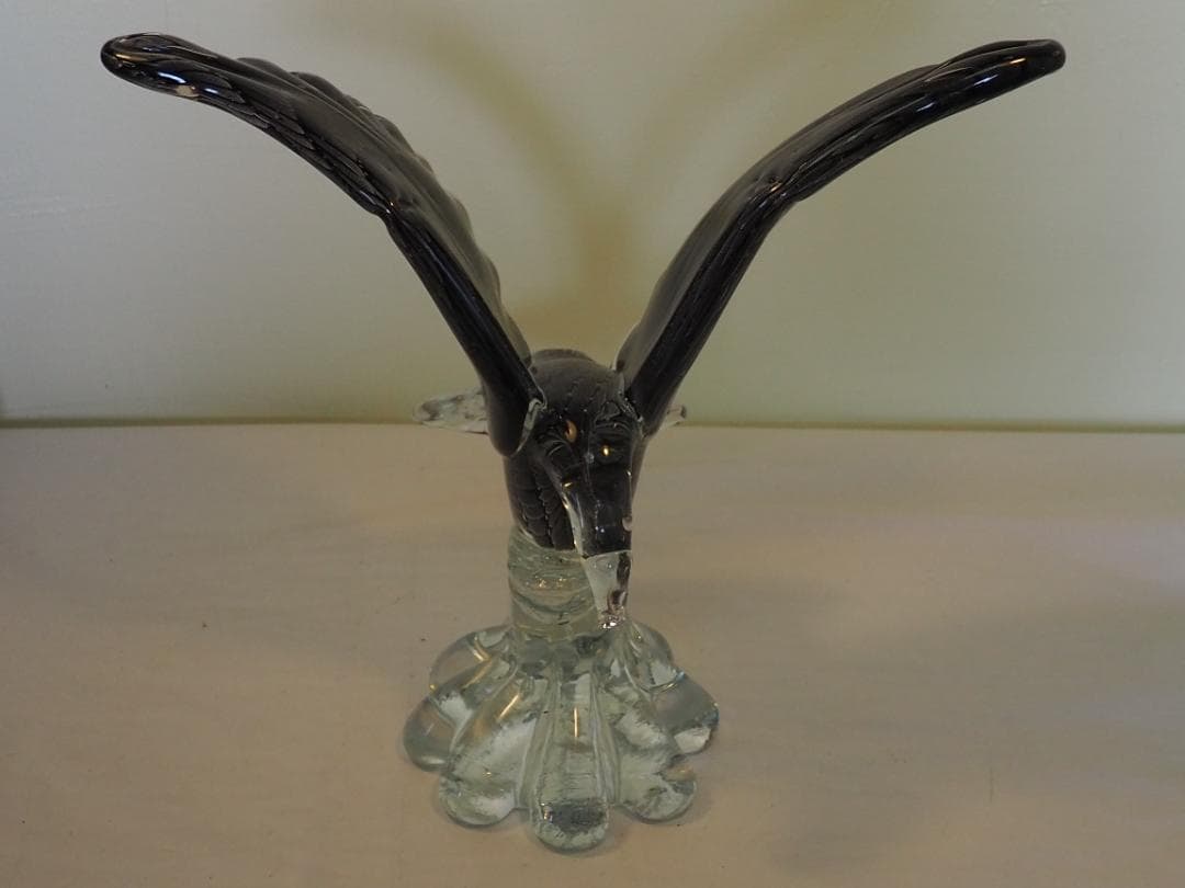 ガラスの鳥　鷲　鷹　置物　オブジェ　-KA