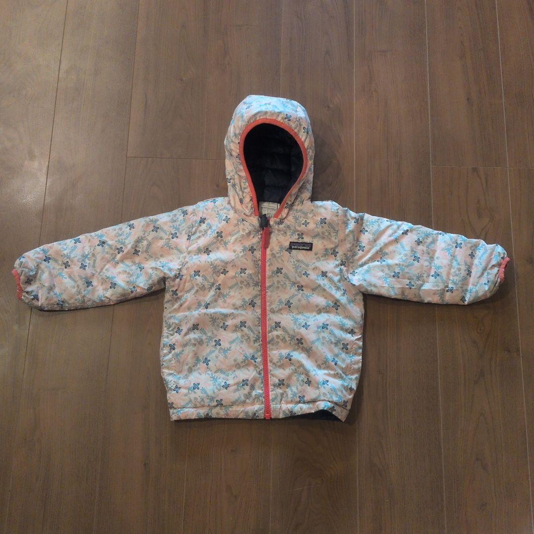パタゴニア 花柄 ネイビー リバーシブル ダウンジャケット サイズ4T