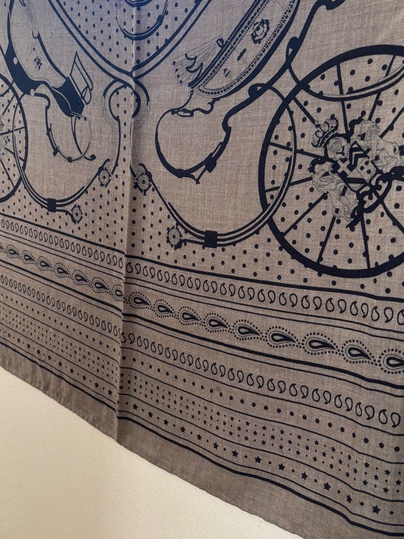 エルメス カシシル エトゥープ バンダナ カレジュアン クリーニング