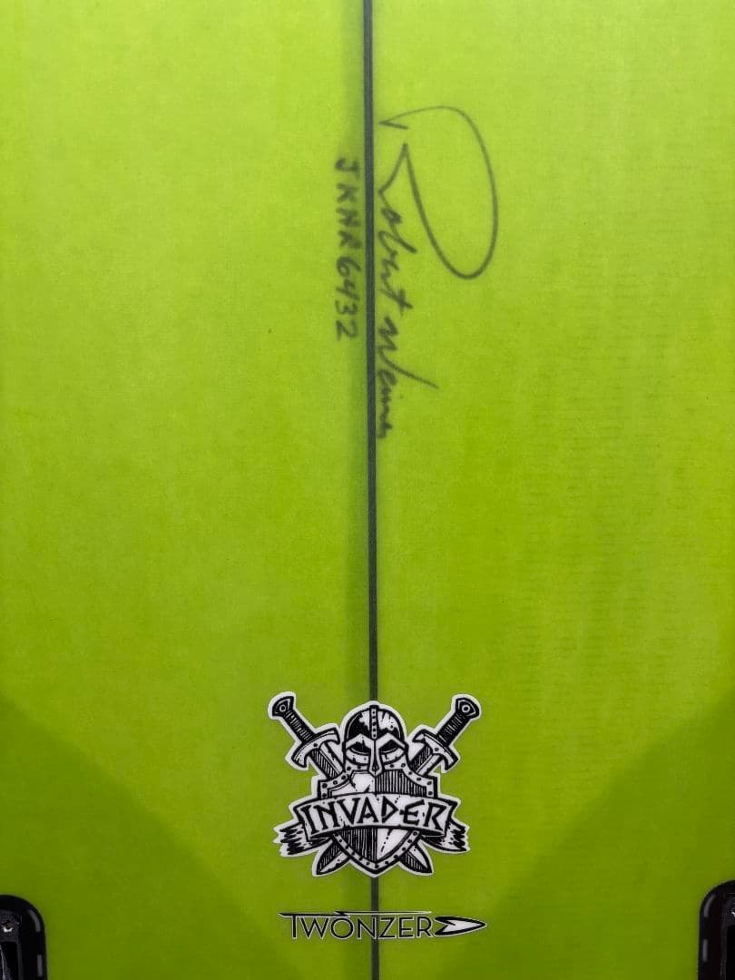 ミッドレングスサーフボード ロバーツ invader ファンボード 6.8