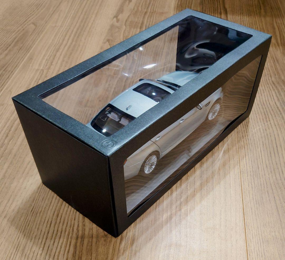 【新品】BMW M5 1/18スケールモデル【未開封】