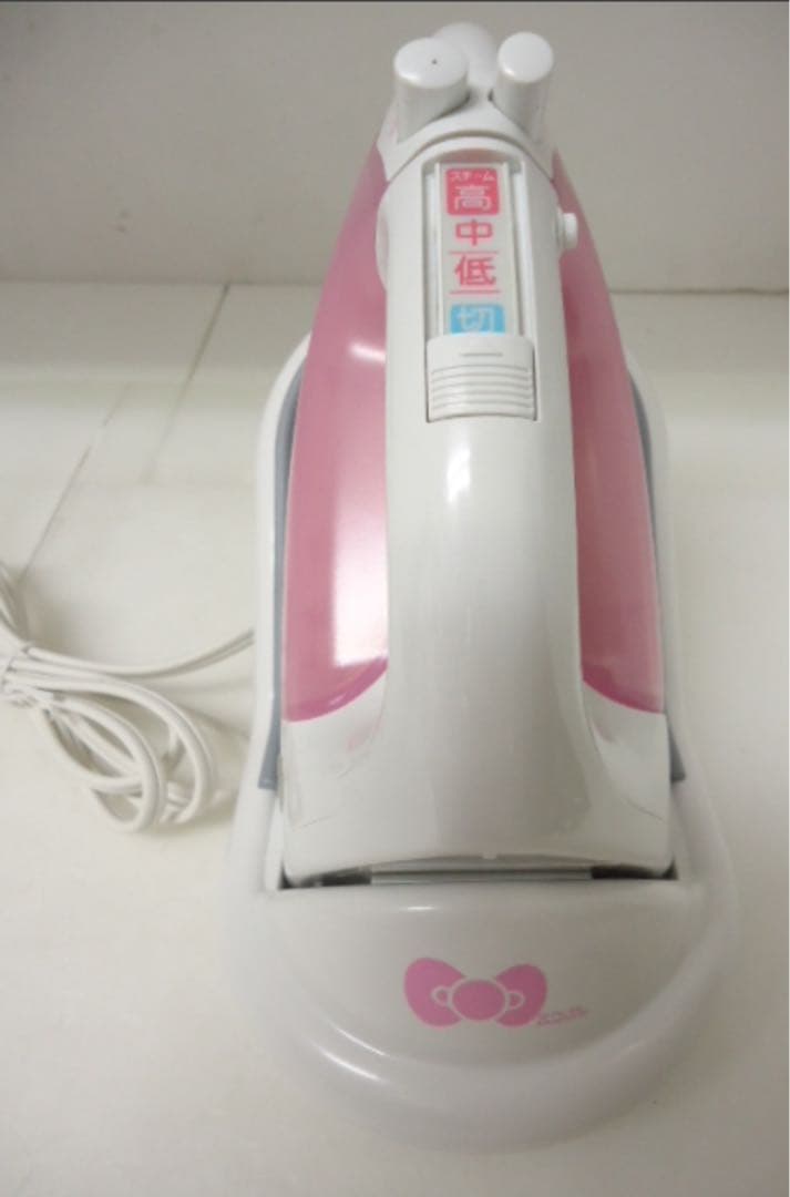 ハローキティ コードレススチームアイロン 美品 2005年 - メルカリ
