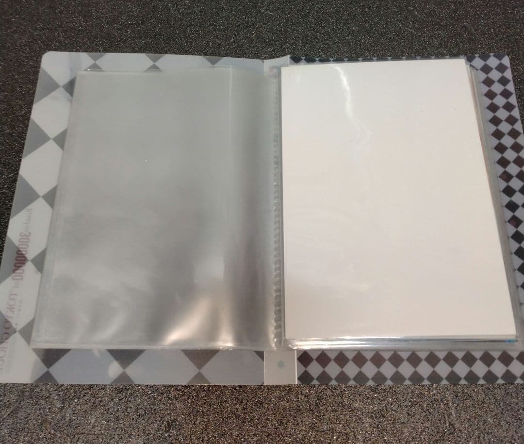 懸賞品☆東京喰種Twitter画展イラストカード全25種&特製カードホルダー