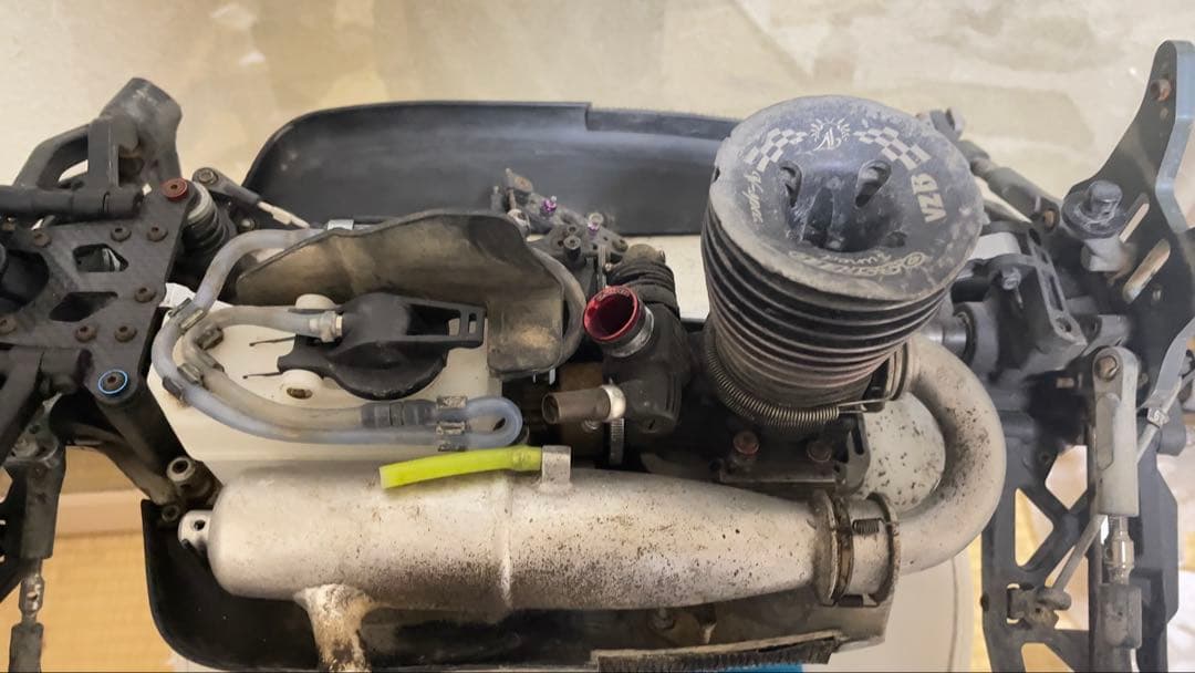 1/8 エンジンバギー