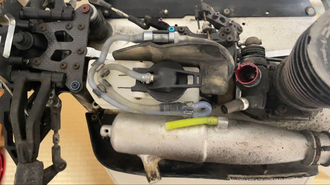 1/8 エンジンバギー