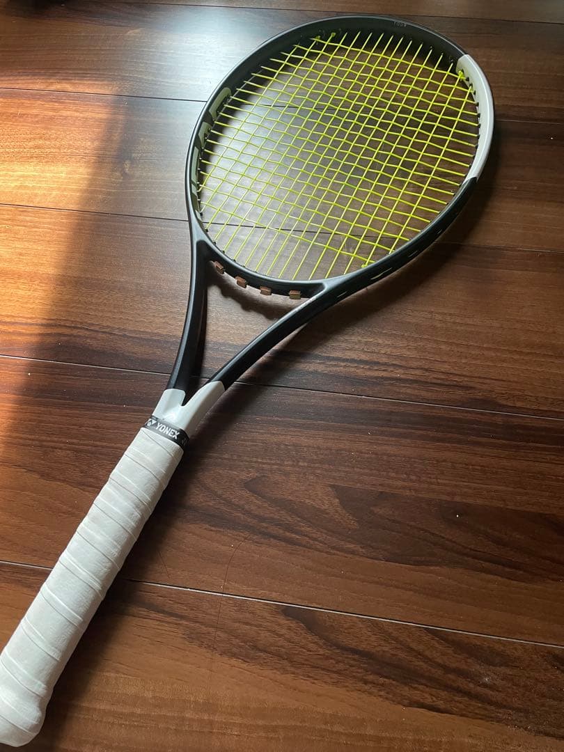 新作 ヘッド HEAD スピードツアー 2026 新品同様 G2 ヘッド HEAD テニスラケット Speed TOUR 2026 スピードツアー 2026