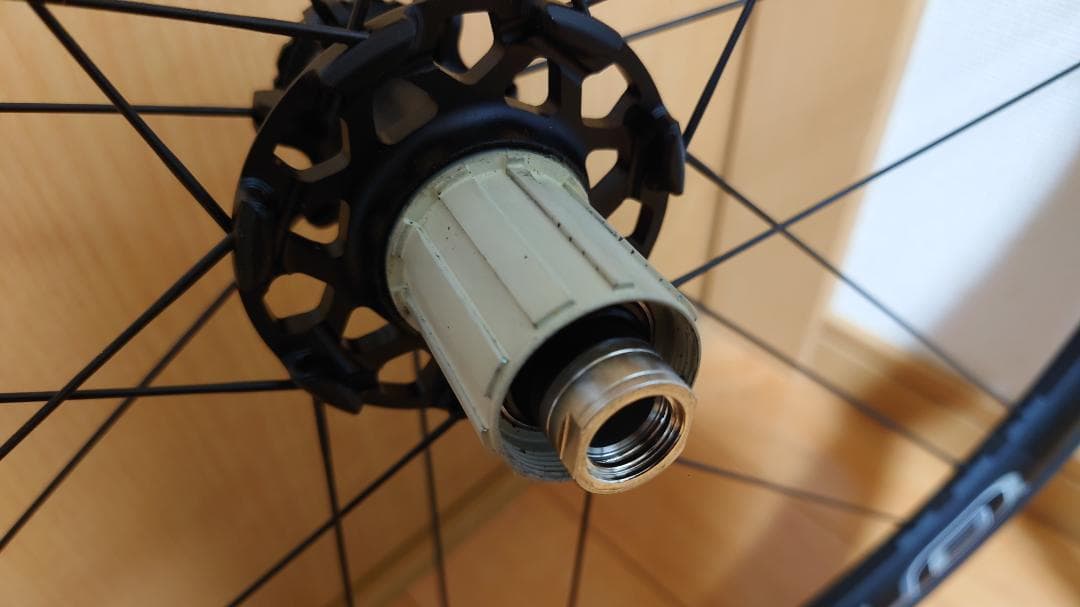 ZONDA DB スルーアスクル シマノ＋GP5000 25C付 - メルカリ