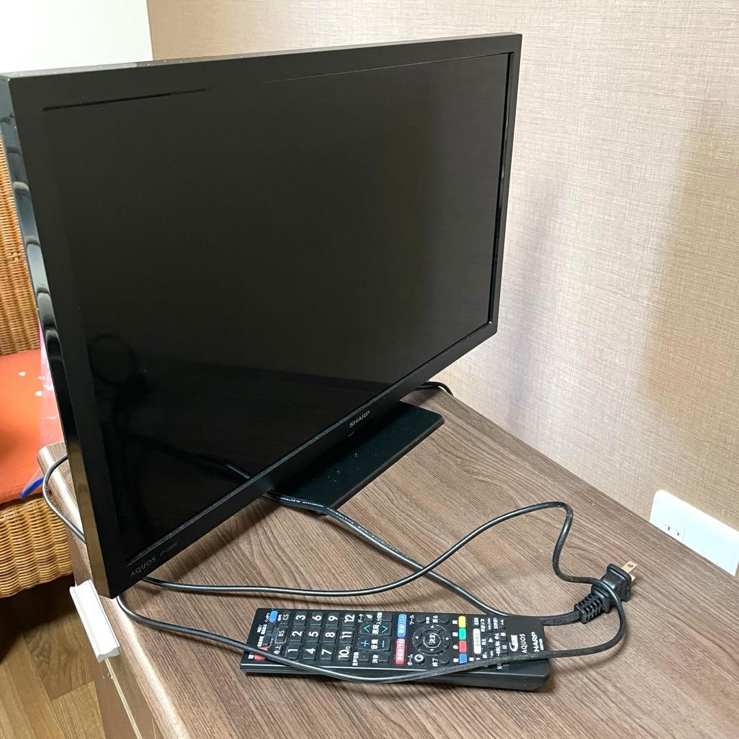 美品☆SHARP AQUOS 24型　2022年製　C24DE Amazon.co.jp: シャープ 24V型 液晶 テレビ AQUOS 2T-C24DE-B