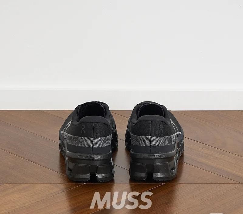 on Cloudmonster2 ×クラウドモンスター ブラック 25.5cm