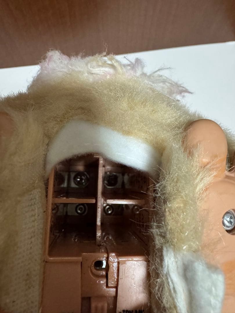 ファービー 2 可動品 電池蓋なし - メルカリ