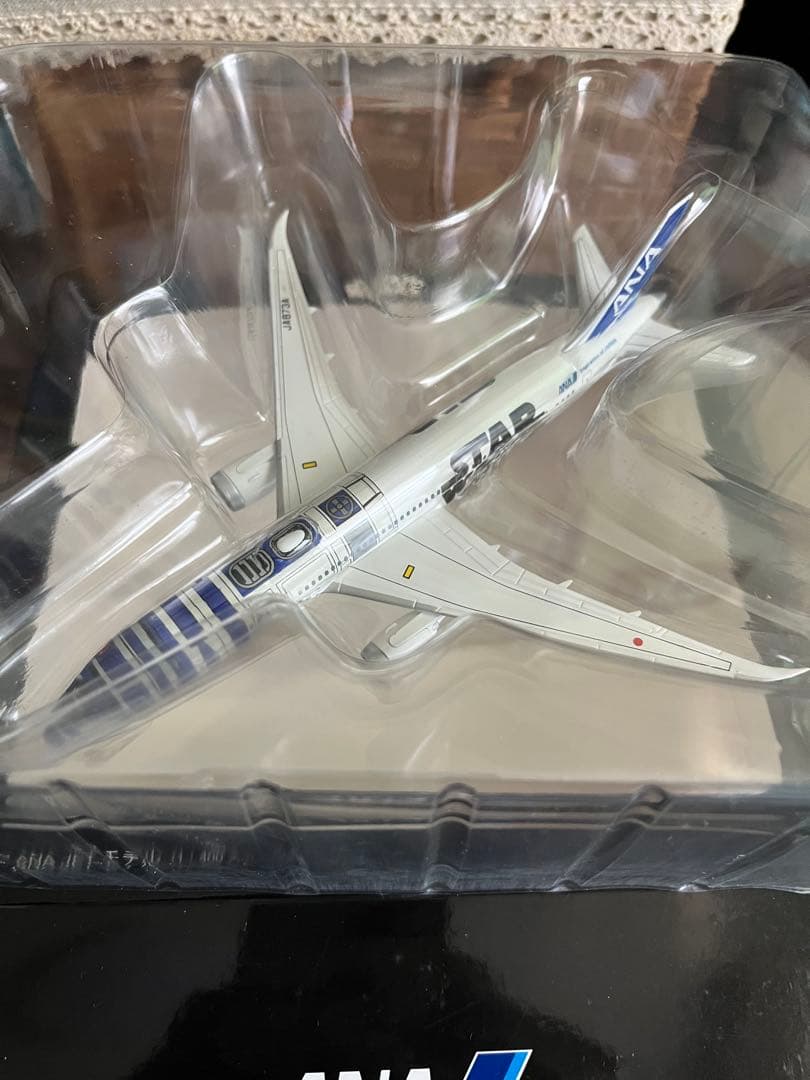 R2-D2 ANA JET モデル 1:400 スケールB787 - メルカリ