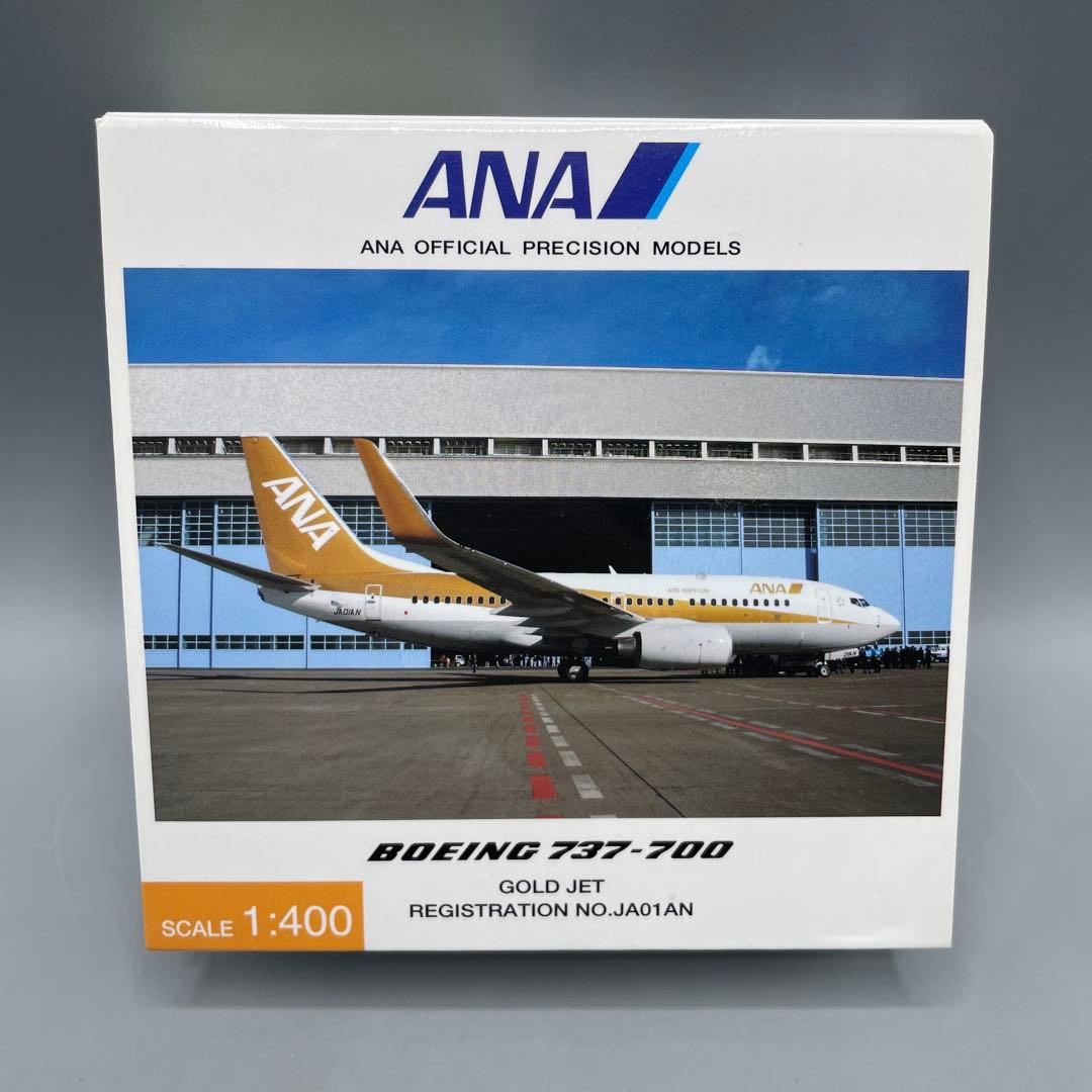1/400 BOEING 737-700 ANA GOLD JET - メルカリ