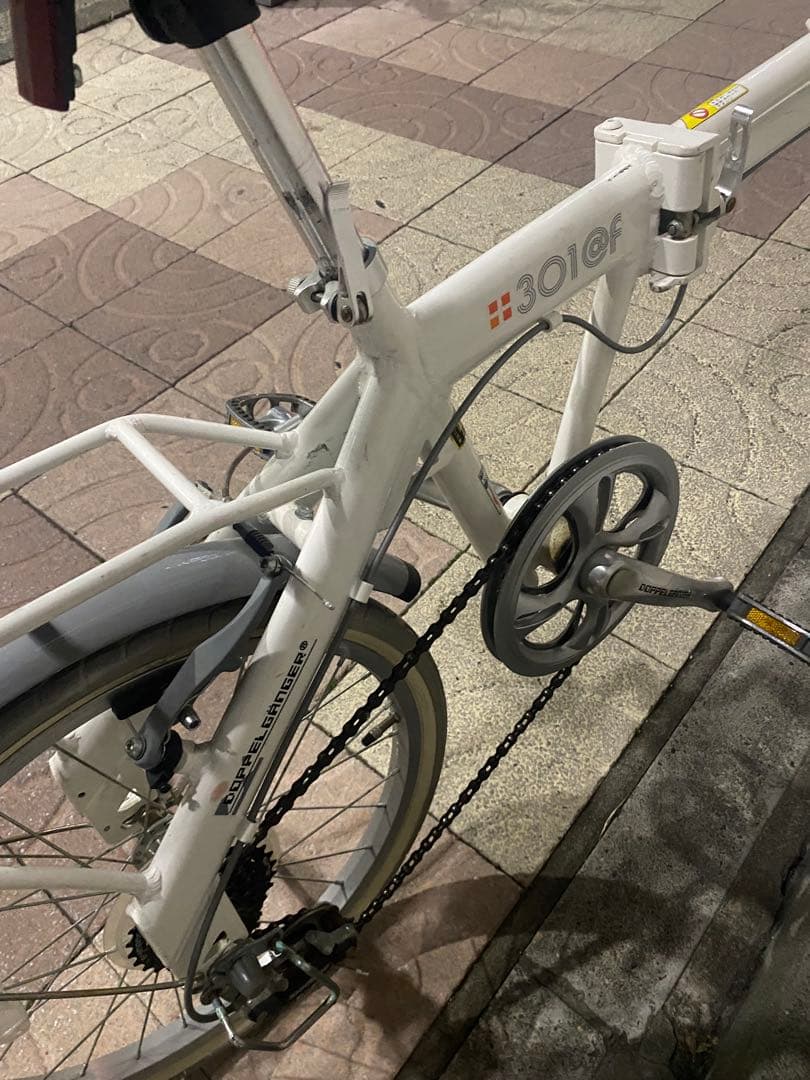 ドッペルギャンガー 20インチ 6段変速折り畳み自転車 301@F ホワイト