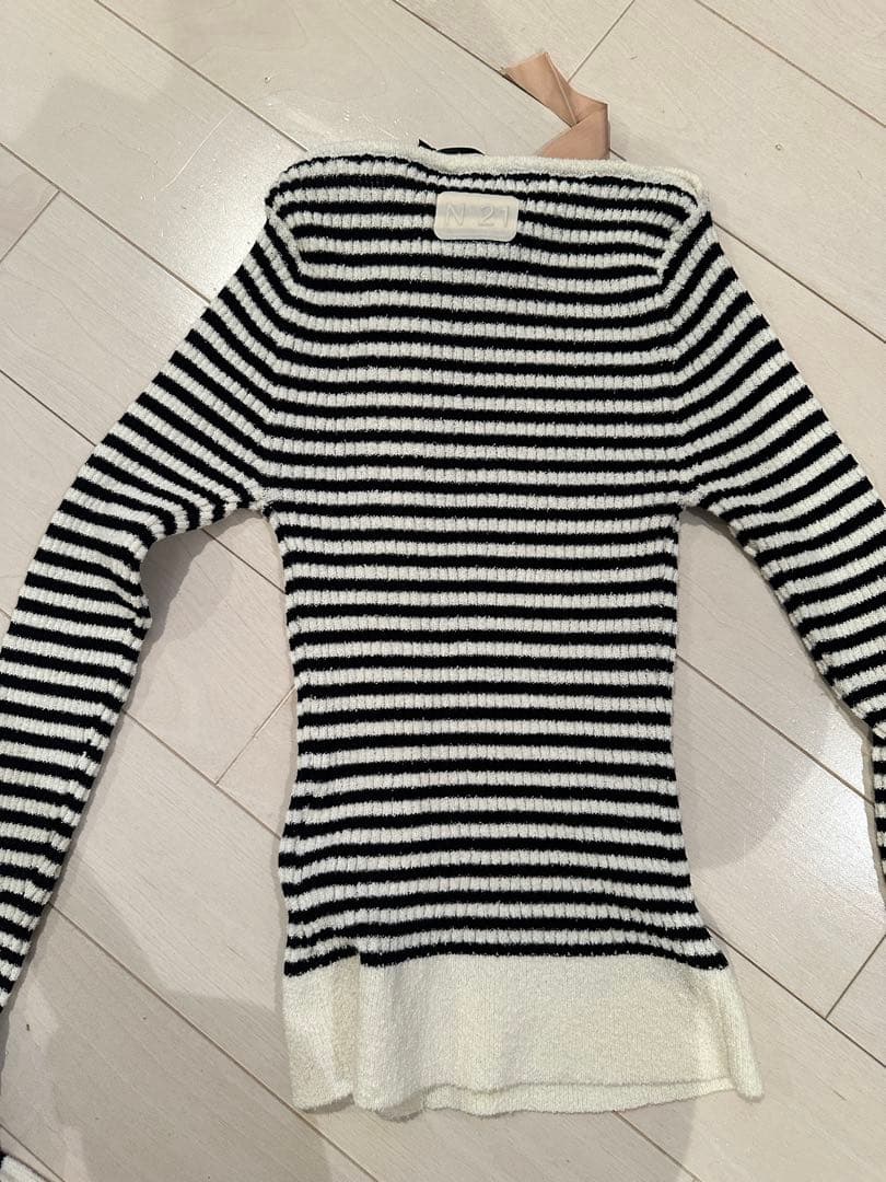 ヌメロヴェントゥーノ リブニットボーダーカーディガン - メルカリ