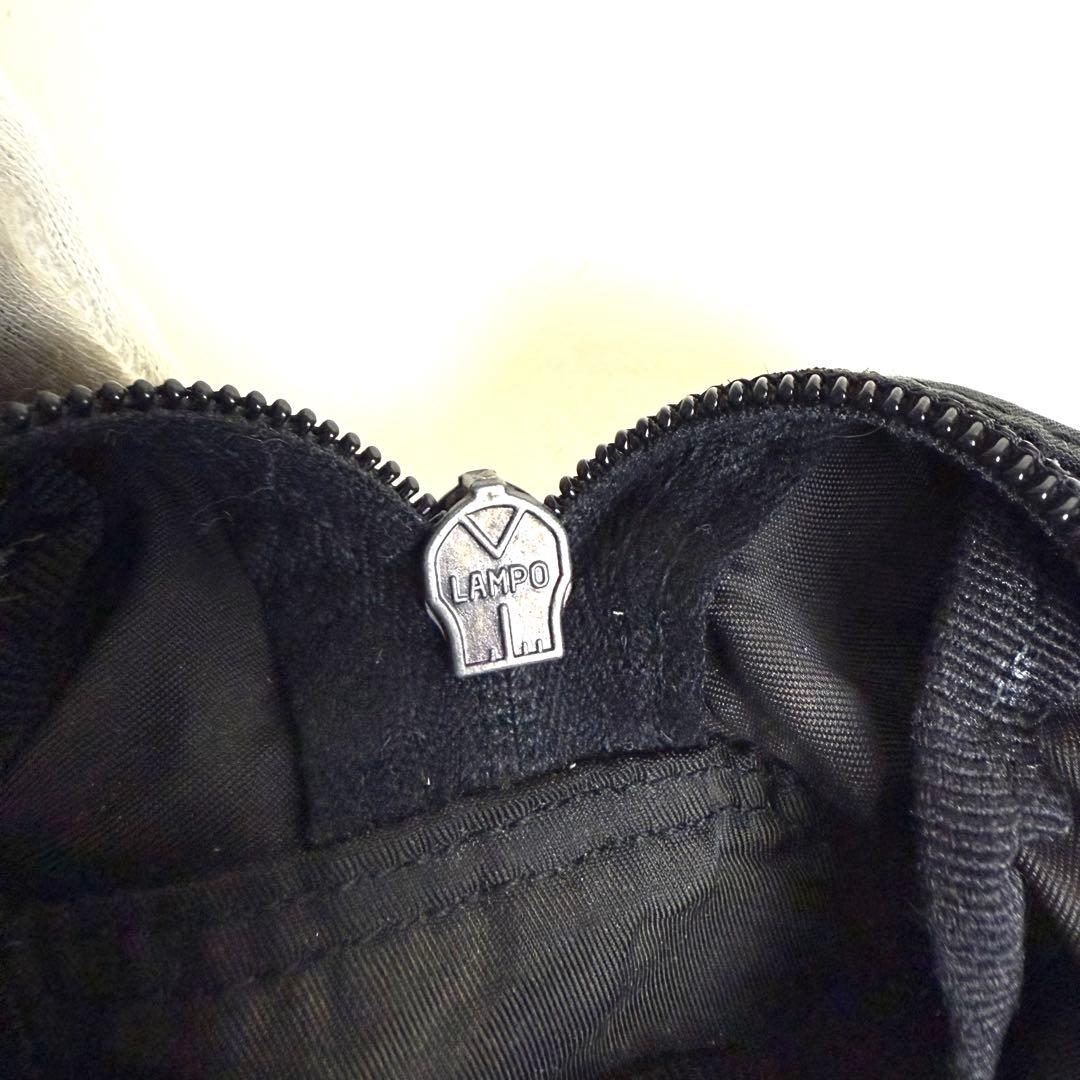 PRADA ポーチ 化粧ポーチ 三角ロゴ テスートナイロン 白タグ 黒の通販