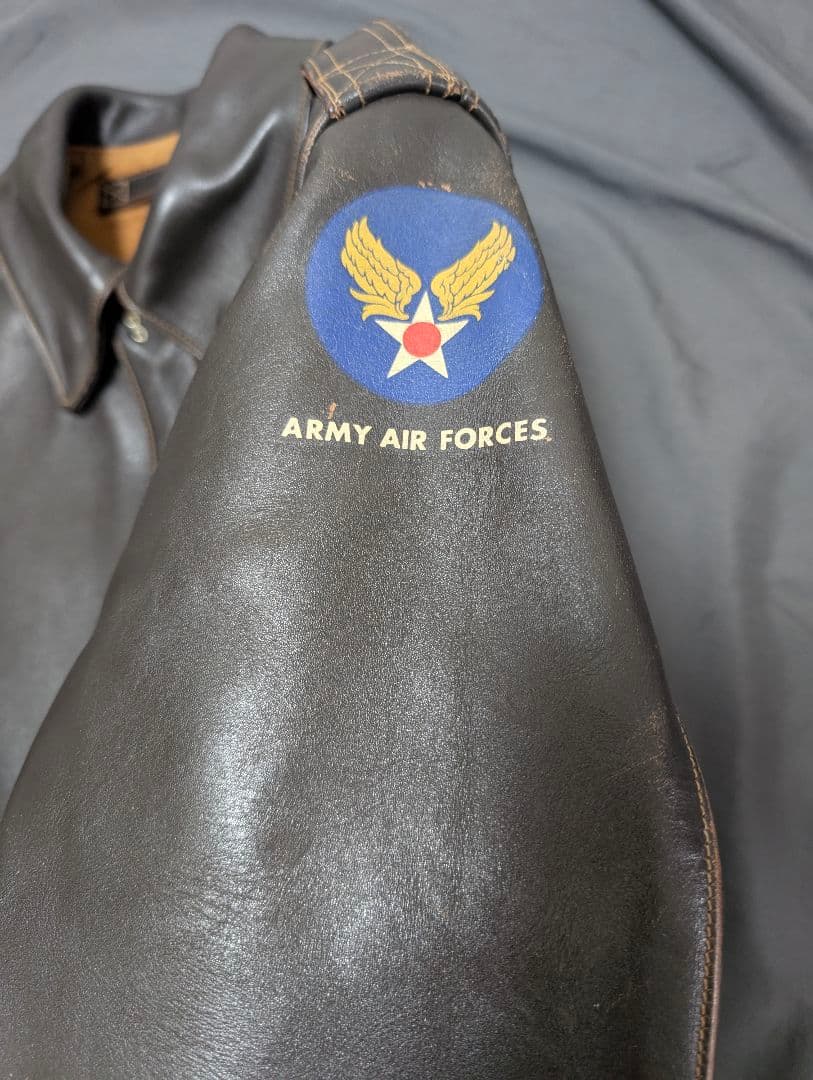 大幅値下☆希少M品番☆バズリクソンズ A-2 エアロレザー 赤リブ 馬革