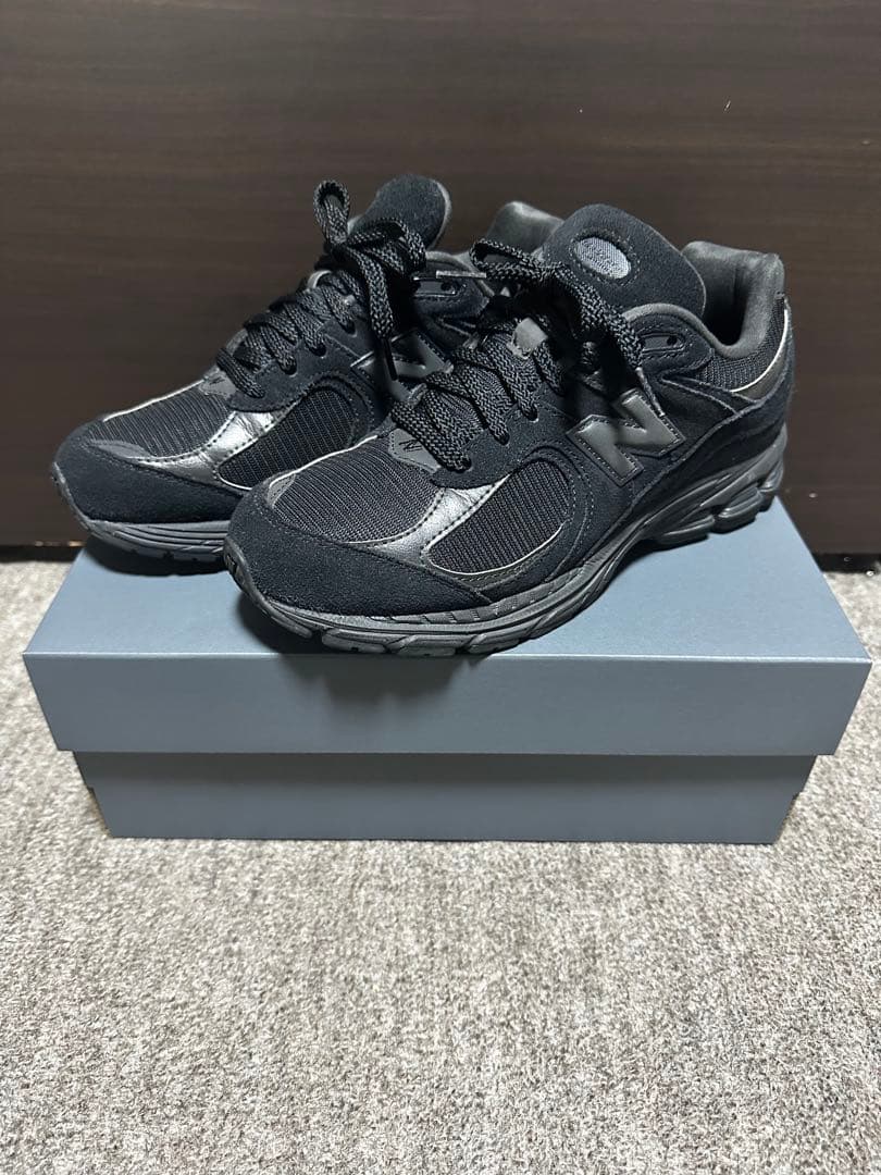 New Balance U2002RBL トリプルブラック 26.0cm - メルカリ