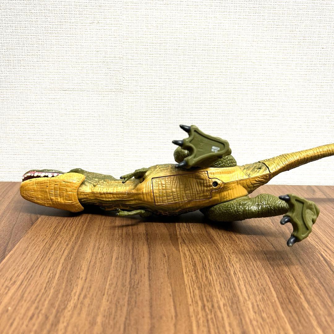 ハズブロ ハイブリッド T-レックス ジュラシックワールド 恐竜